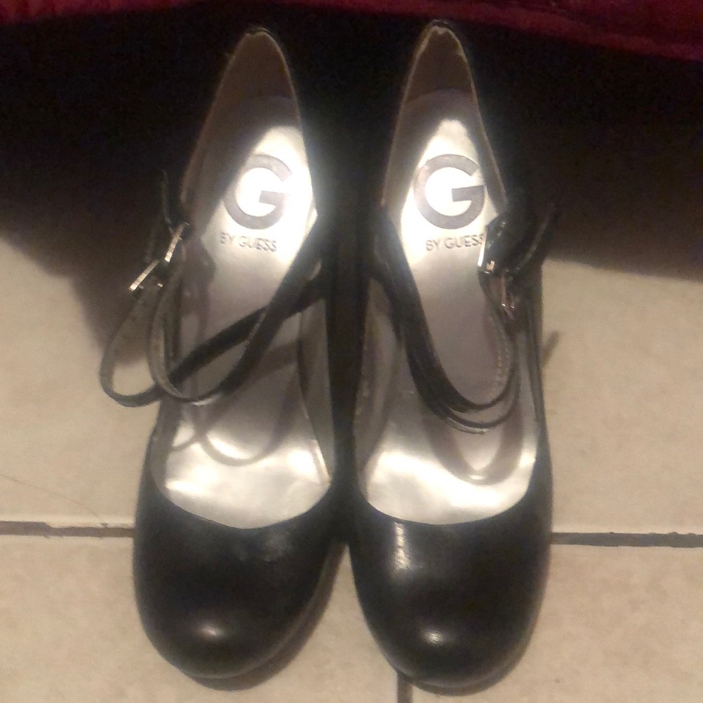 Heels by guess